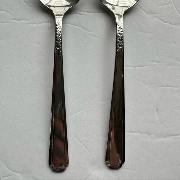 OneidaCraft Flight Deluxe Stainless Serving Spoons Discontinued Silverware - 2 - Picture 2 of 3